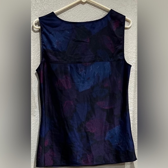 Top size small - Picture 4 of 4